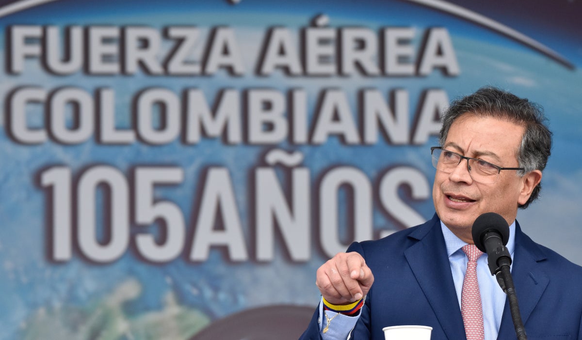 Enrique Vargas Lleras presenta acción de tutela contra Gustavo Petro por difamación en redes sociales