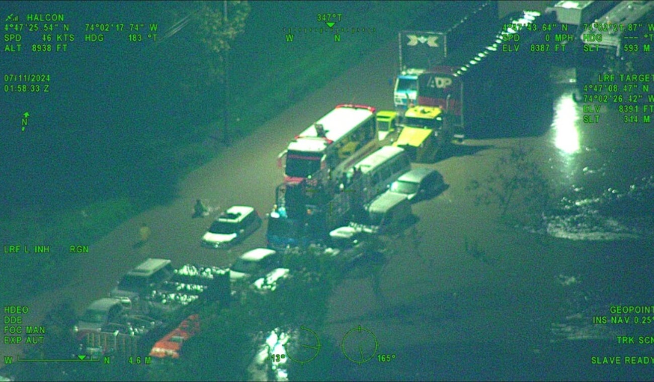 Inundaciones en Autopista Norte de Bogotá por fuertes lluvias