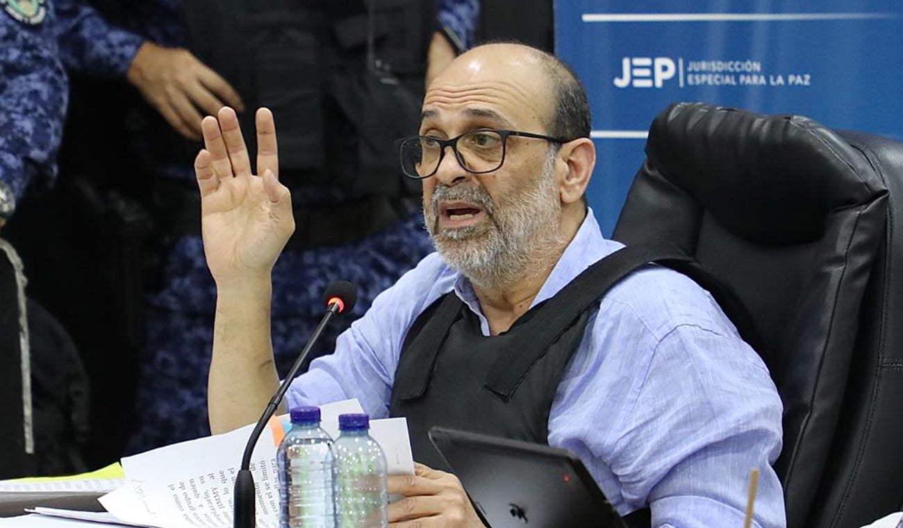 Petro nombra a 'Jorge 40', 'Don Berna' y otros 16 exparamilitares como gestores de paz