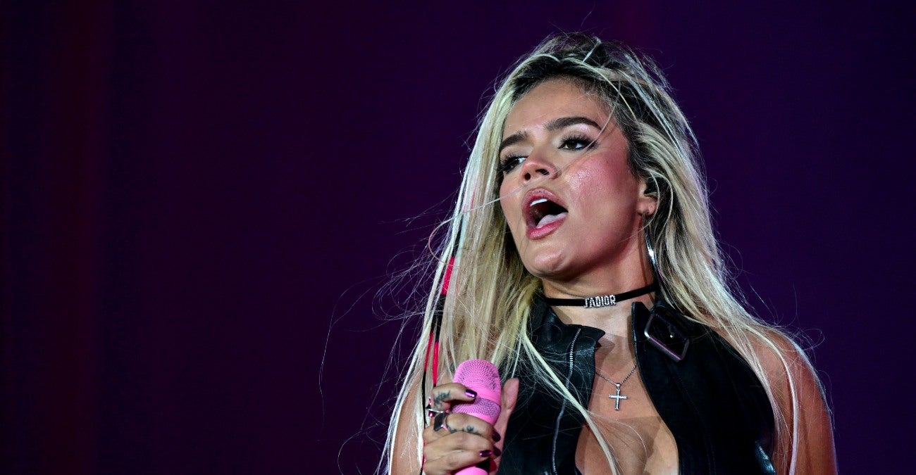 Karol G responde a las críticas a +57