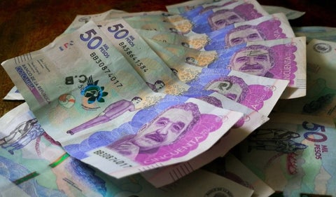 Pesos colombianos