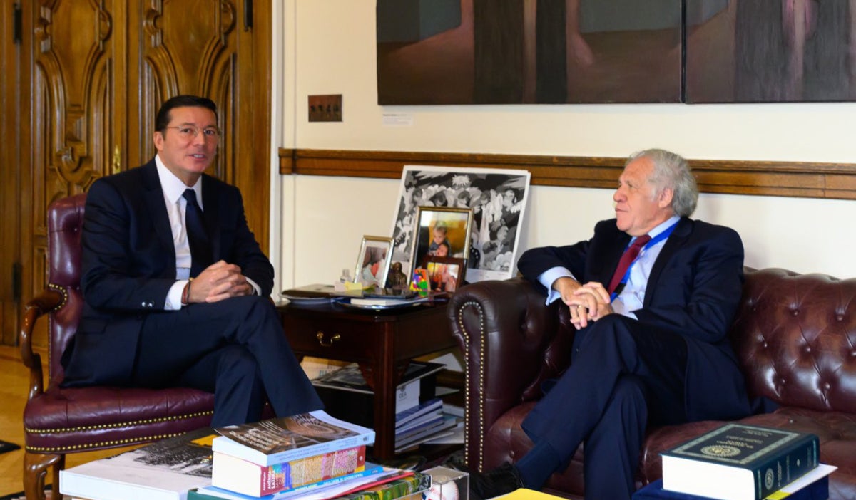 El registrador nacional, Hernán Penagos, se reunió con el secretario general de la OEA, Luis Almagro, para definir una agenda conjunta que permita el acompañamiento técnico en temas electorales de cara a las elecciones del 2026.