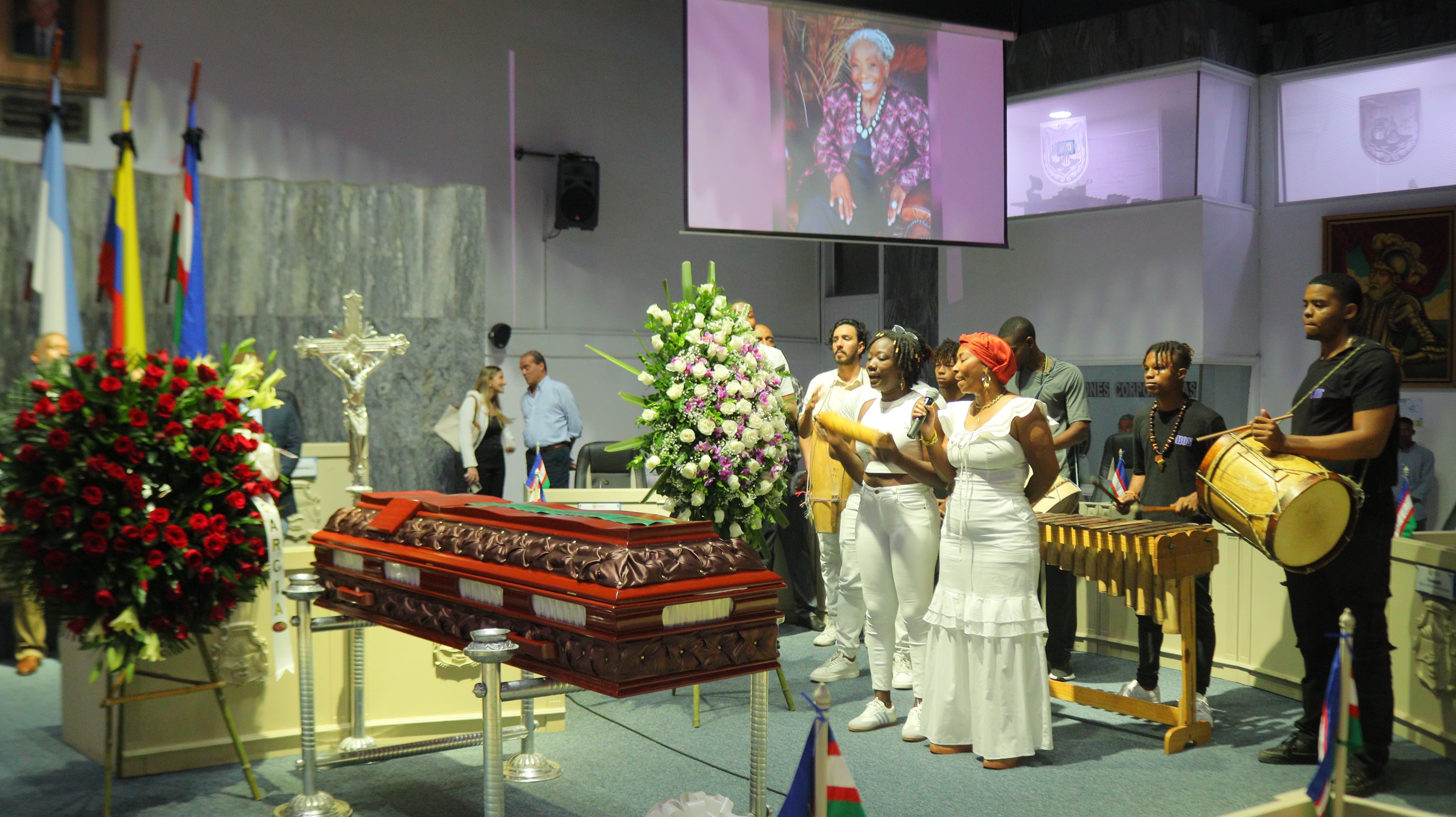 Durante la plenaria del Concejo de Cali se le rindió un homenaje.