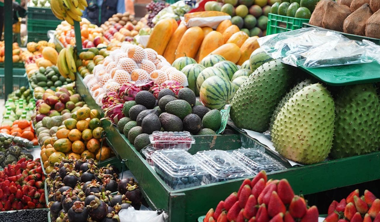 Alimentos de la canasta familiar