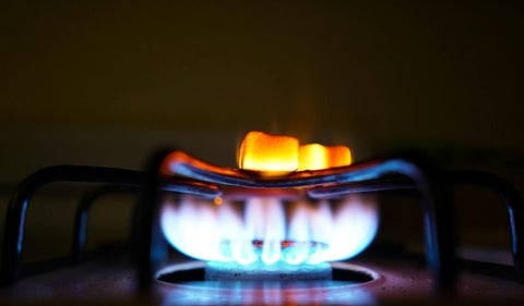 Gas