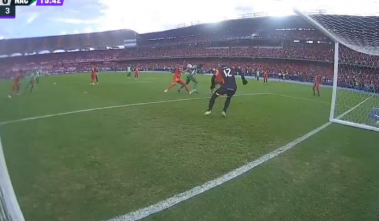 La jugada polémica que Nacional reclamó como penalti ante América en la Copa BetPlay