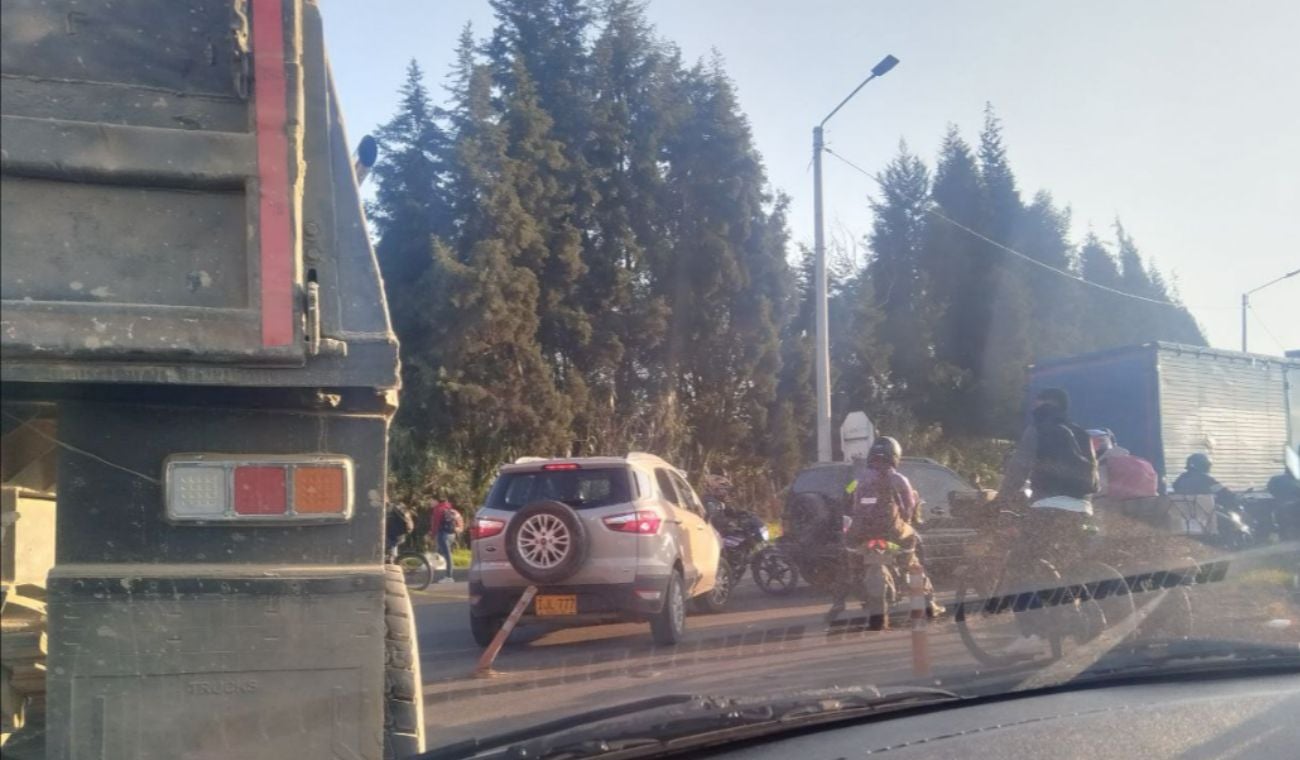 Colapsó un puente peatonal en Madrid, Cundinamarca