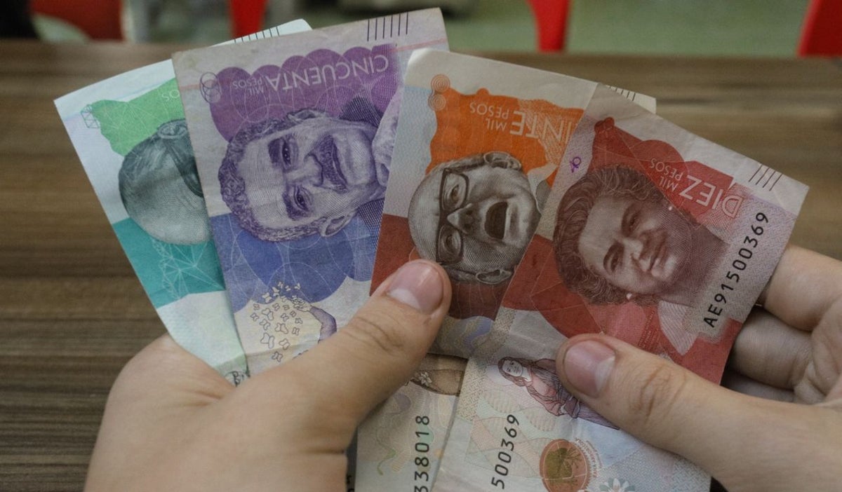 Pesos colombianos