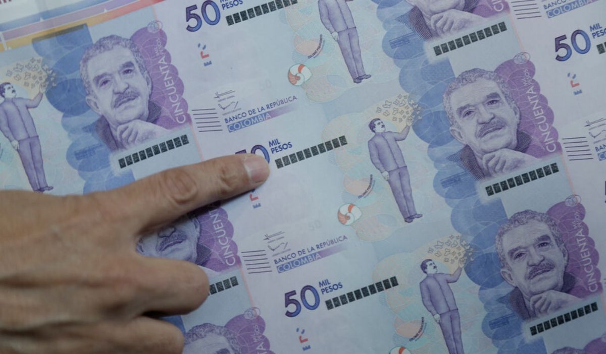 Pesos colombianos
