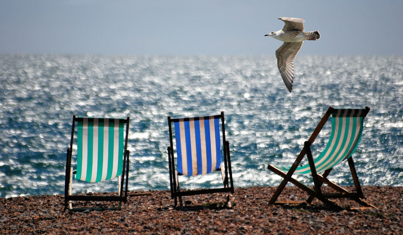 Disfruta de las vacaciones de diciembre sin gastar de más: tres consejos para encontrar alojamientos asequibles y ahorrar dinero en tus viajes