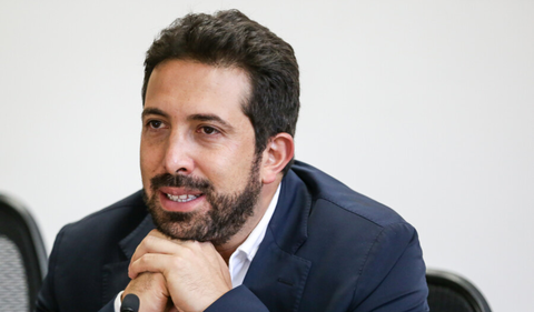Diego Guevara busca acuerdos para salvar la reforma tributaria