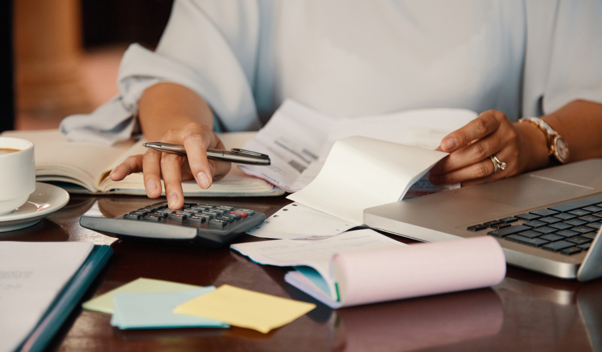 ¿Qué es la retención en la fuente y a qué salarios aplicará en 2025?