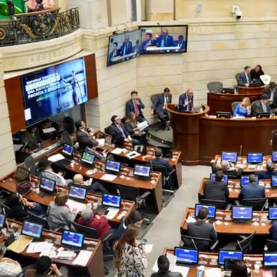 Se hunde la reforma política en el último día de legislatura