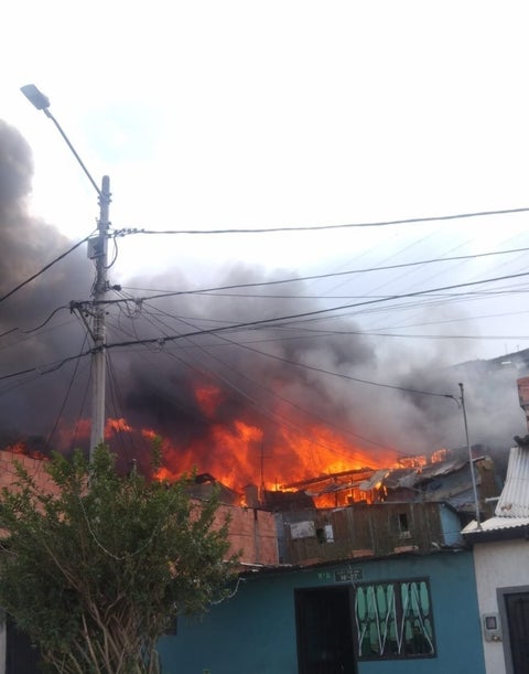 Las casas estaban construidas con material de reciclaje