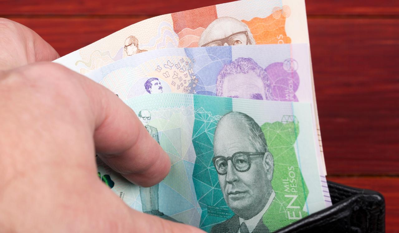 ¿Cómo afecta el aumento del salario mínimo a la economía?