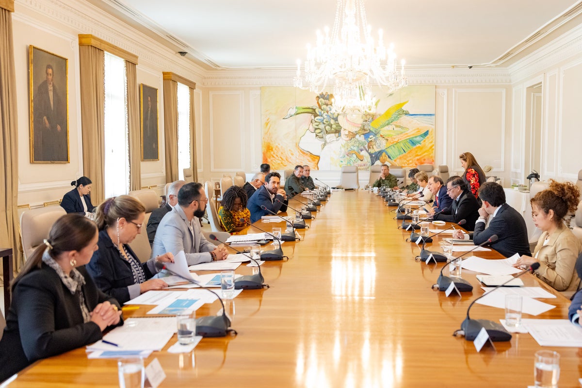 Petro se reunió con su equipo de gobierno y la cúpula militar.