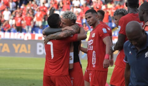 América