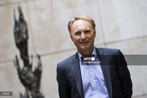 Dan Brown