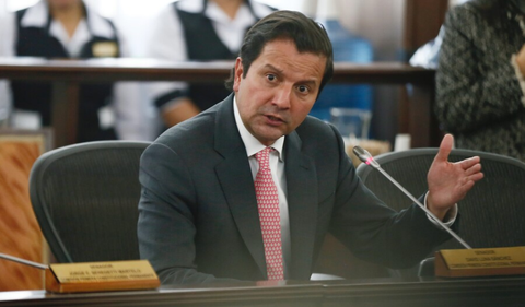 David Luna denuncia supuestas maniobras de Petro para evitar elecciones y anuncia movimiento ciudadano