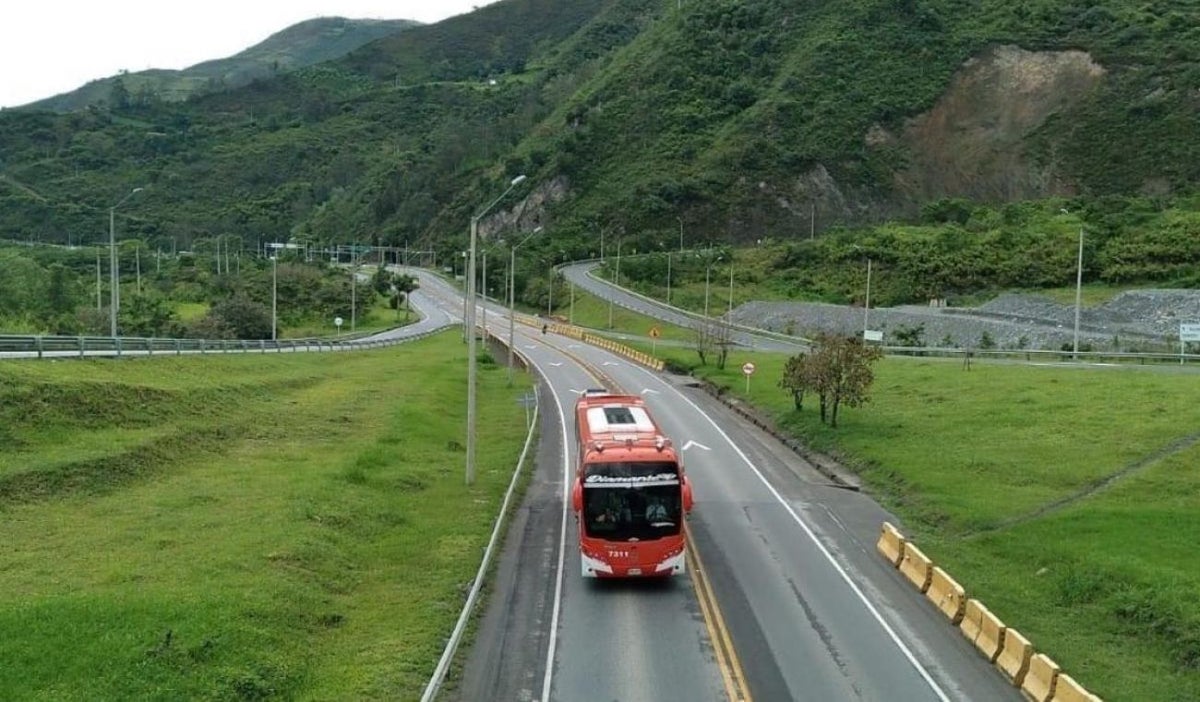 Vía Bogotá - Villavicencio