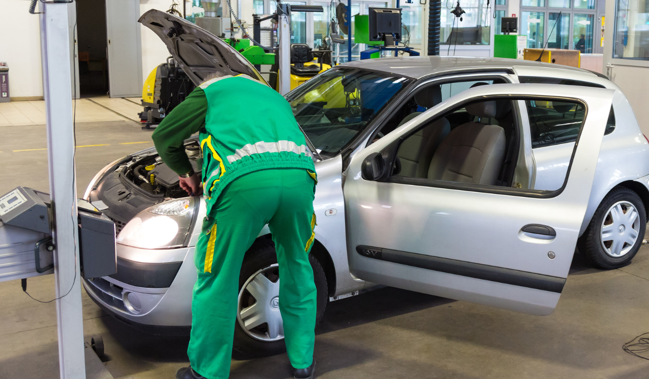 ¿A cuáles carros le podrían rechazar la revisión tecnomecánica en 2025?