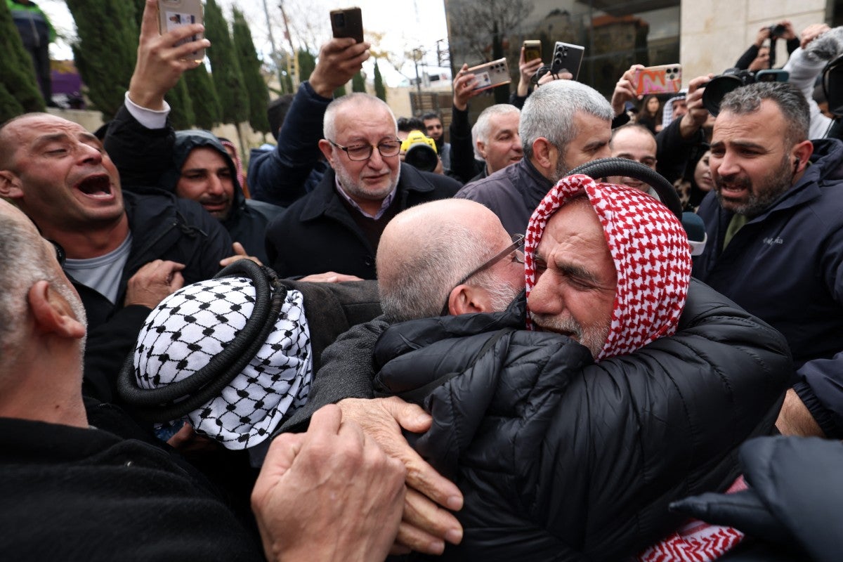 Encuentro de palestinos con sus familias