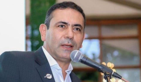 El vehículo en el que se desplazaba entre Zapatoca y Bucaramanga presentó una falla mecánica momentánea.