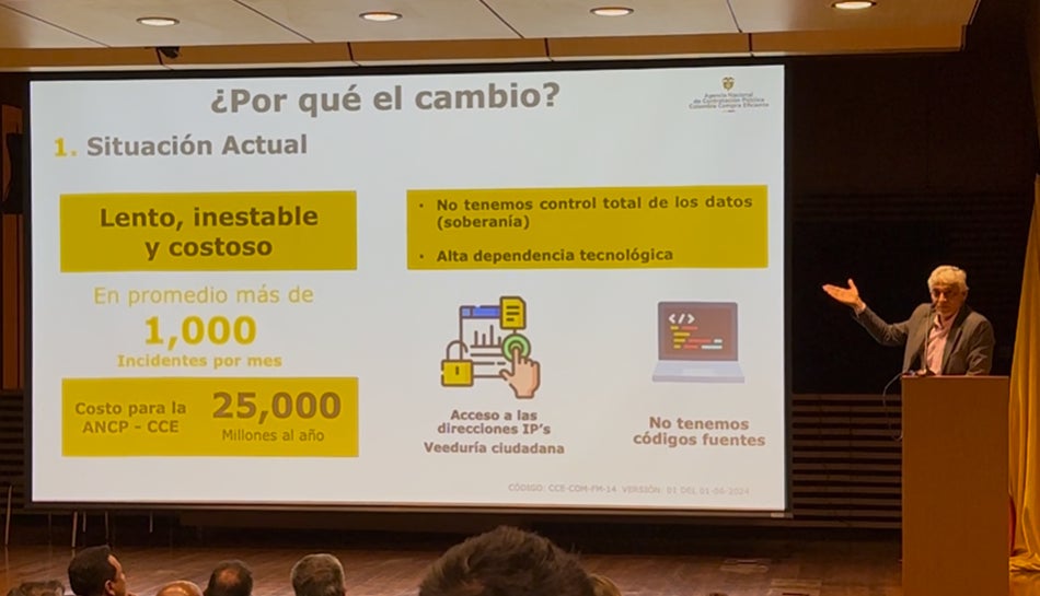 Cristobal Padilla, Director de la agencia nacional de contratación pública colombia compra eficiente