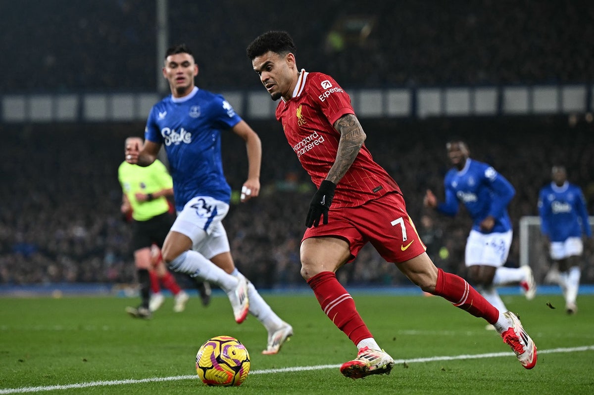 Luis Díaz, en el partido sin ingleses en Liverpool