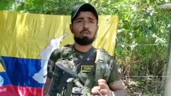 Willinton Henao Gutiérrez, Alias “Mocho Olmedo”.