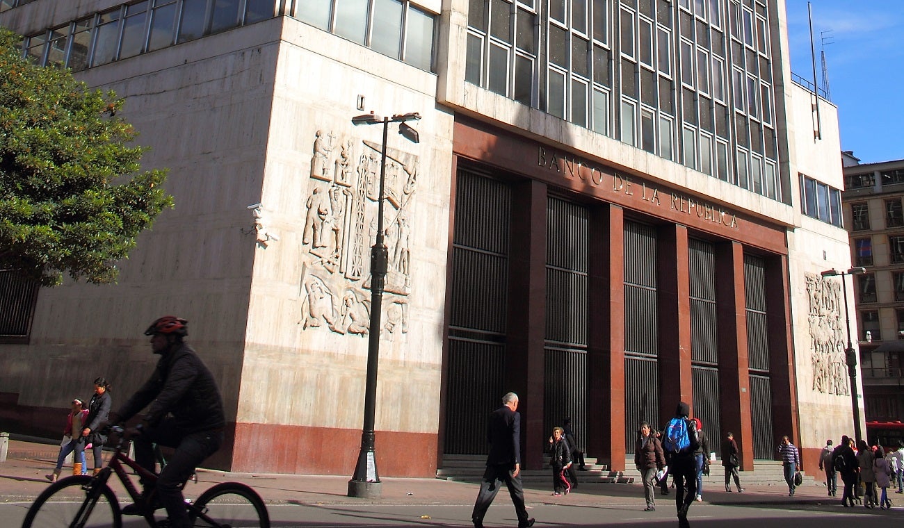 Nombran nuevos codirectores del Banco de la República