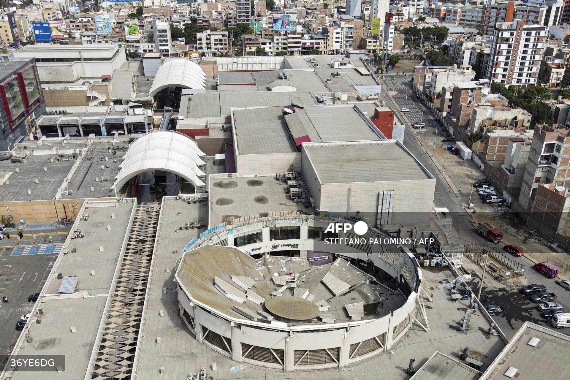 Desplome de cúpula del centro comercial Real Plaza de Trujillo en Perú
