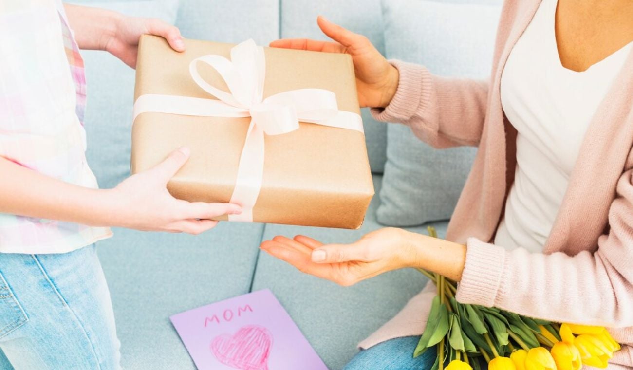 Cinco regalos DE LUJO para celebrar el DÍA de la MUJER