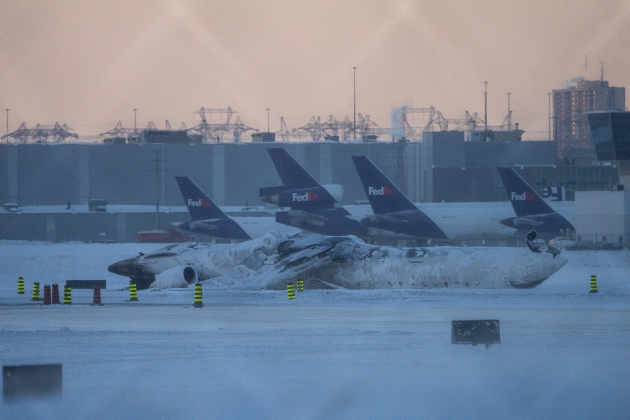 Avión de Delta Airlines accidentado en Toronto, Canadá.