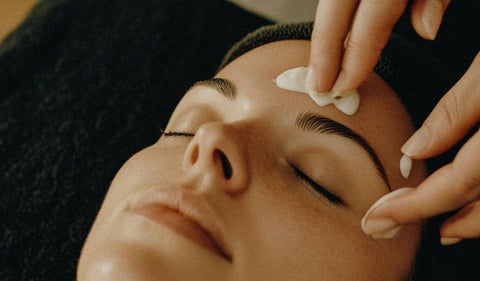 Implate de cejas