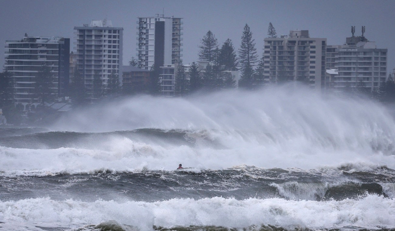 Ciclón Alfred toca tierra en Australia