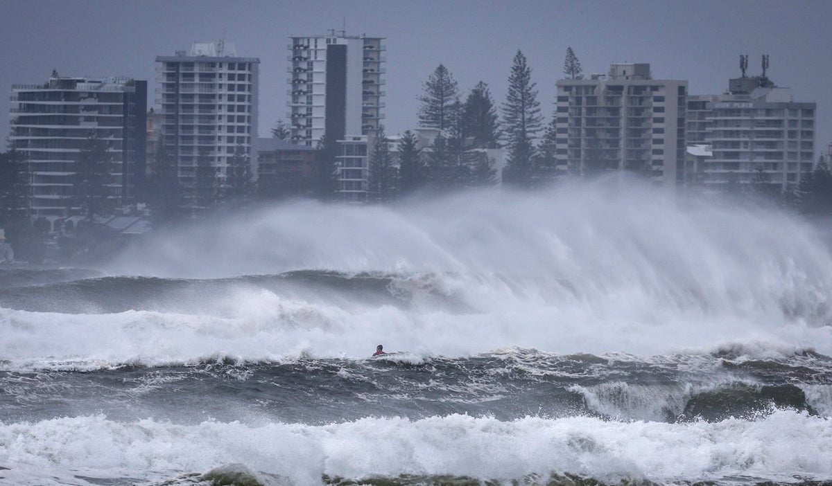Ciclón Alfred toca tierra en Australia