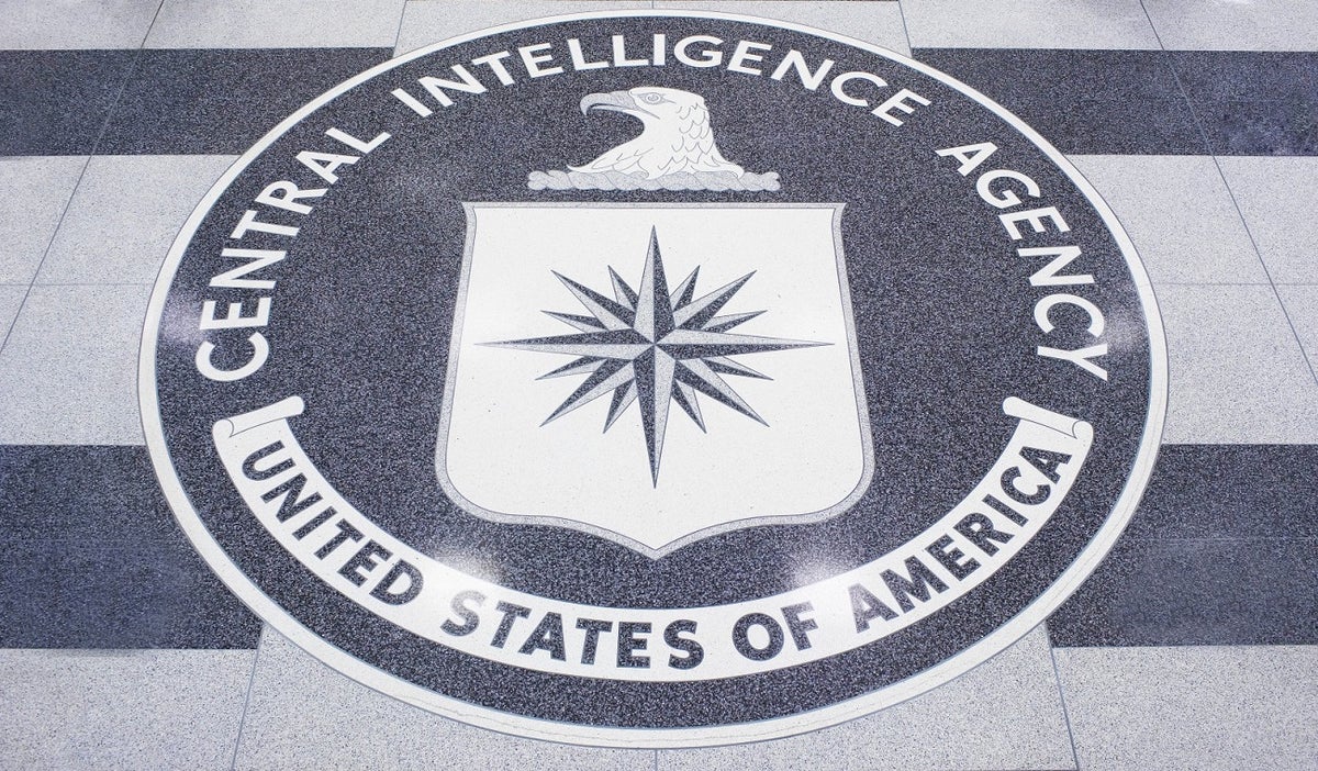 Cuál es el presidente colombiano que la CIA intentó reclutar