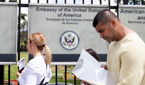EE.UU. reversa facilidades de pandemia para obtener la visa