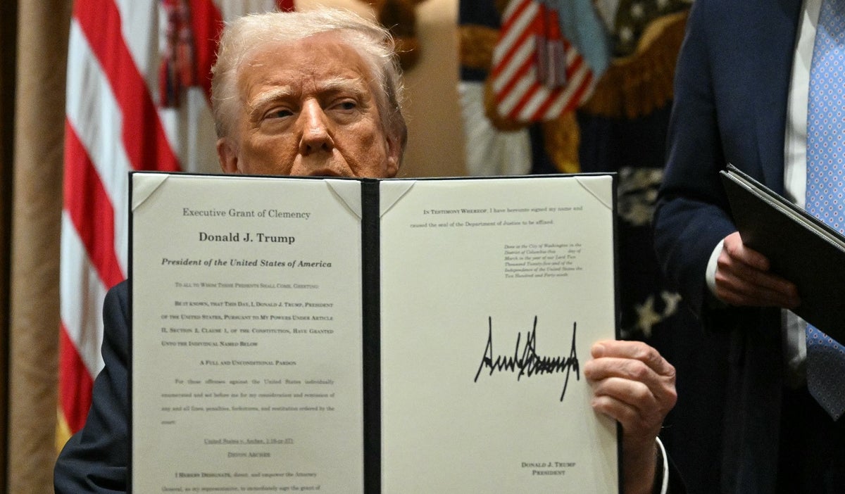 EE.UU. suspende trámites de Green Card por orden de Trump