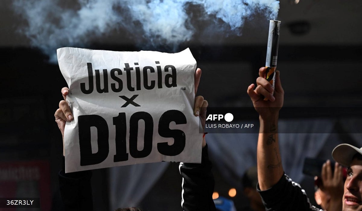 En juicio por muerte de Maradona afirman que pudo evitarse