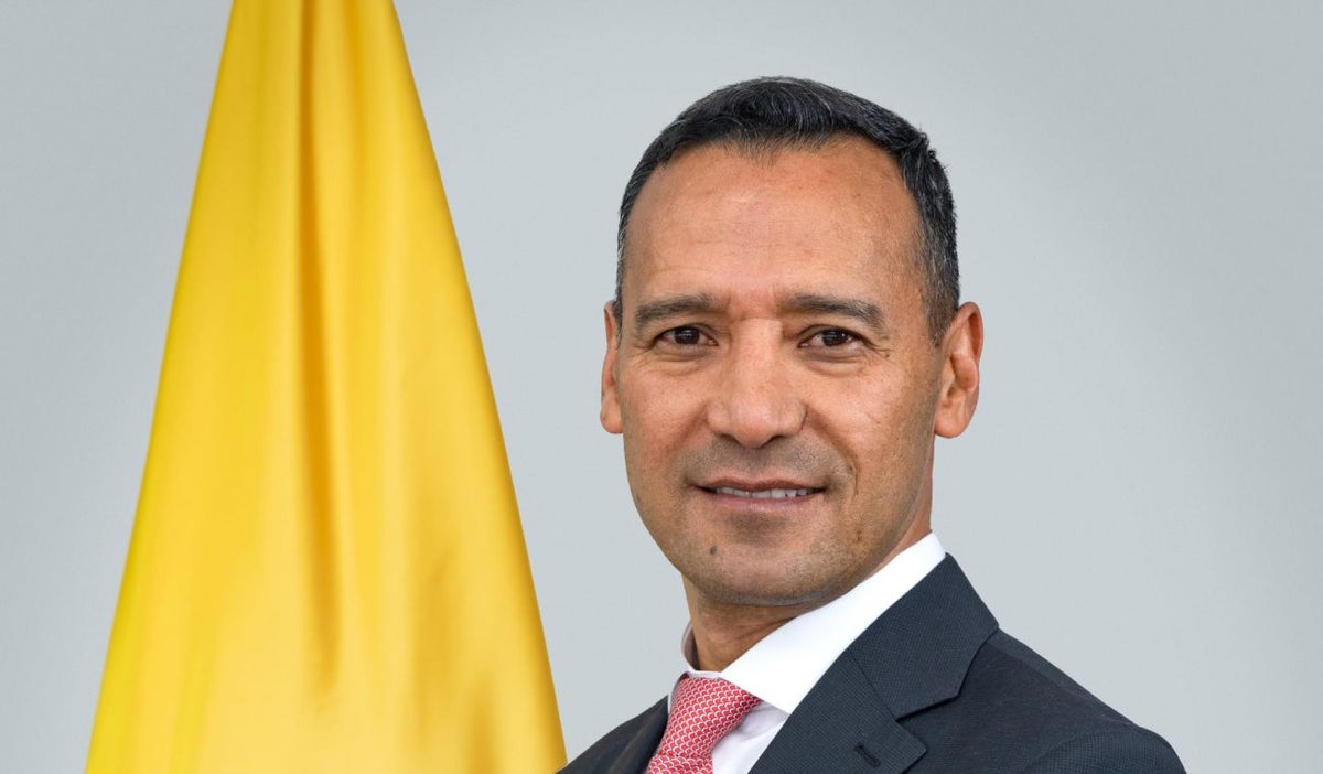 General Sánchez ministro de Defensa
