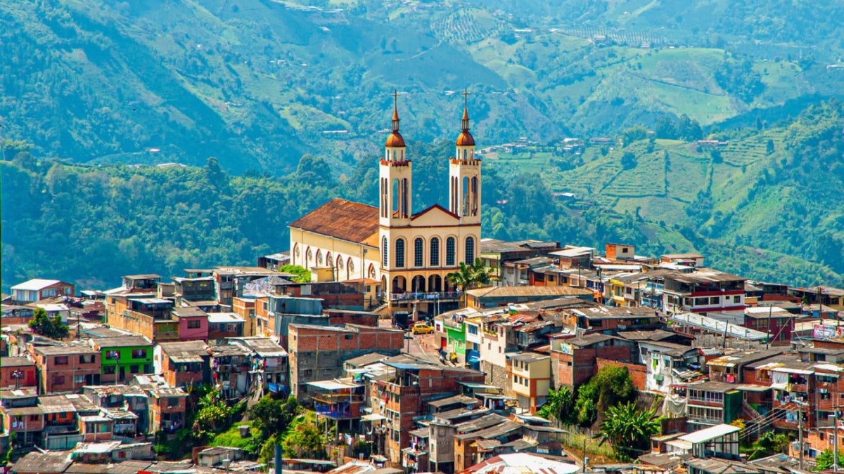 Estas son las ciudades MÁS ACOGEDORAS de COLOMBIA en 2025