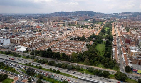 Obras de Bogotá en riesgo de parálisis por Minambiente