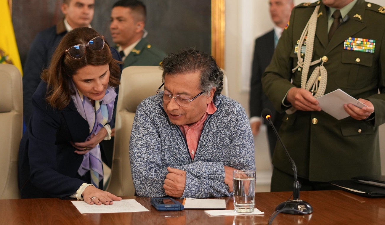 Oposición demandará día cívico decretado por Petro