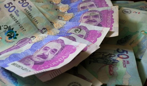 Pesos colombianos