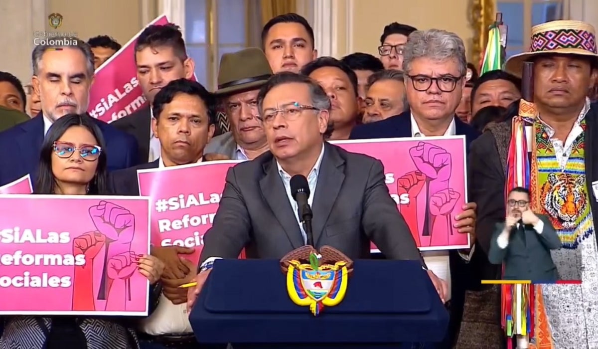 Petro dijo que consulta popular es camino para reformas