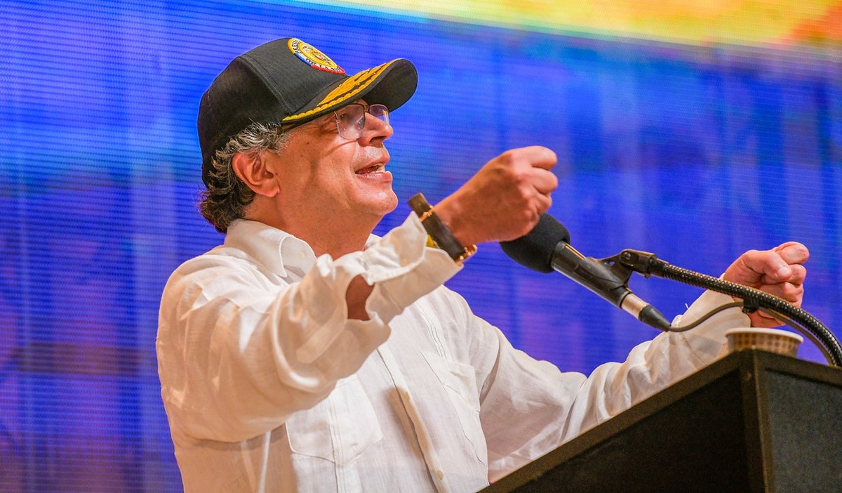 Petro vuelve a chocar con Galán por plan de seguridad