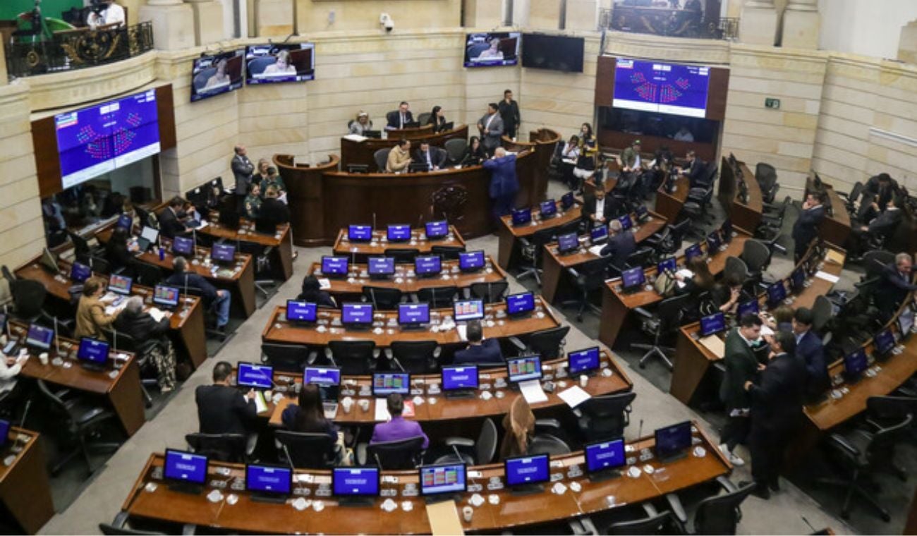 Cambios en los CONTRATOS a termino FIJO e INDEFINIDO 2025