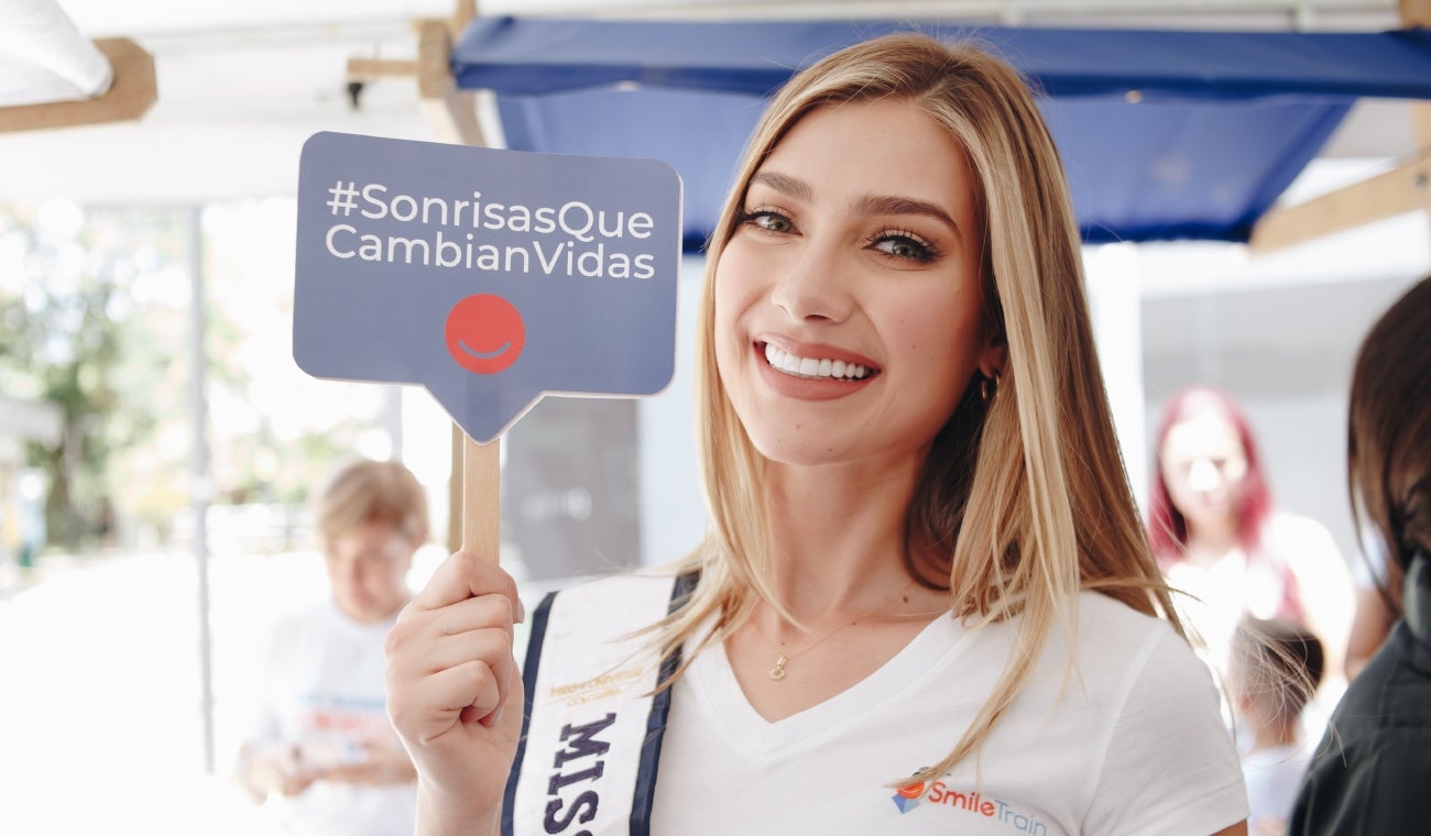 INFLUENCER ITALIANA revela OLOR de COLOMBIANOS